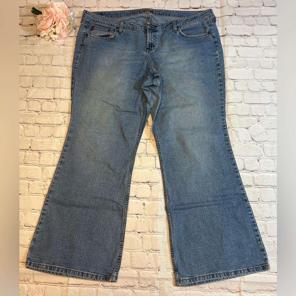 L.E.I. Flared Denim